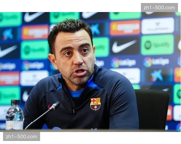 焦点人物卡萨多屡遭半场换下，巴萨中场竞争激烈主力位不稳