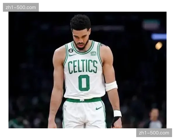 塔图姆三分命中数破纪录 外线火力支撑绿军进攻